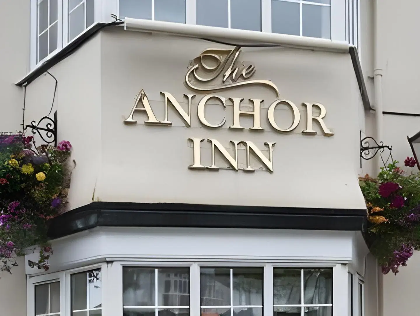 Anchor Inn EXTERIOR