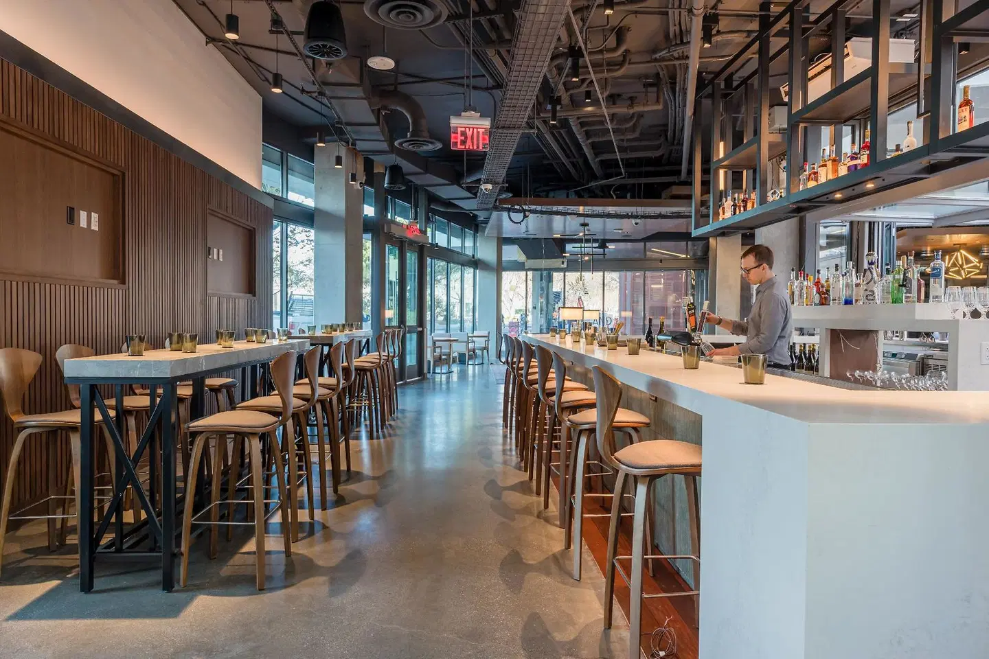 Shashi Hotel Mountain View, an Urban Resort Bar