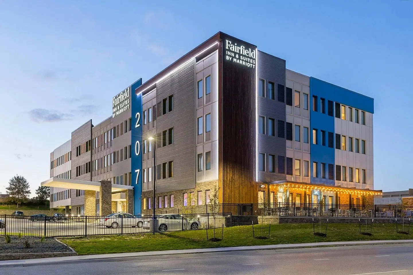 Fairfield by Marriott Inn & Suites Des Moines Downtown EXTERIOR