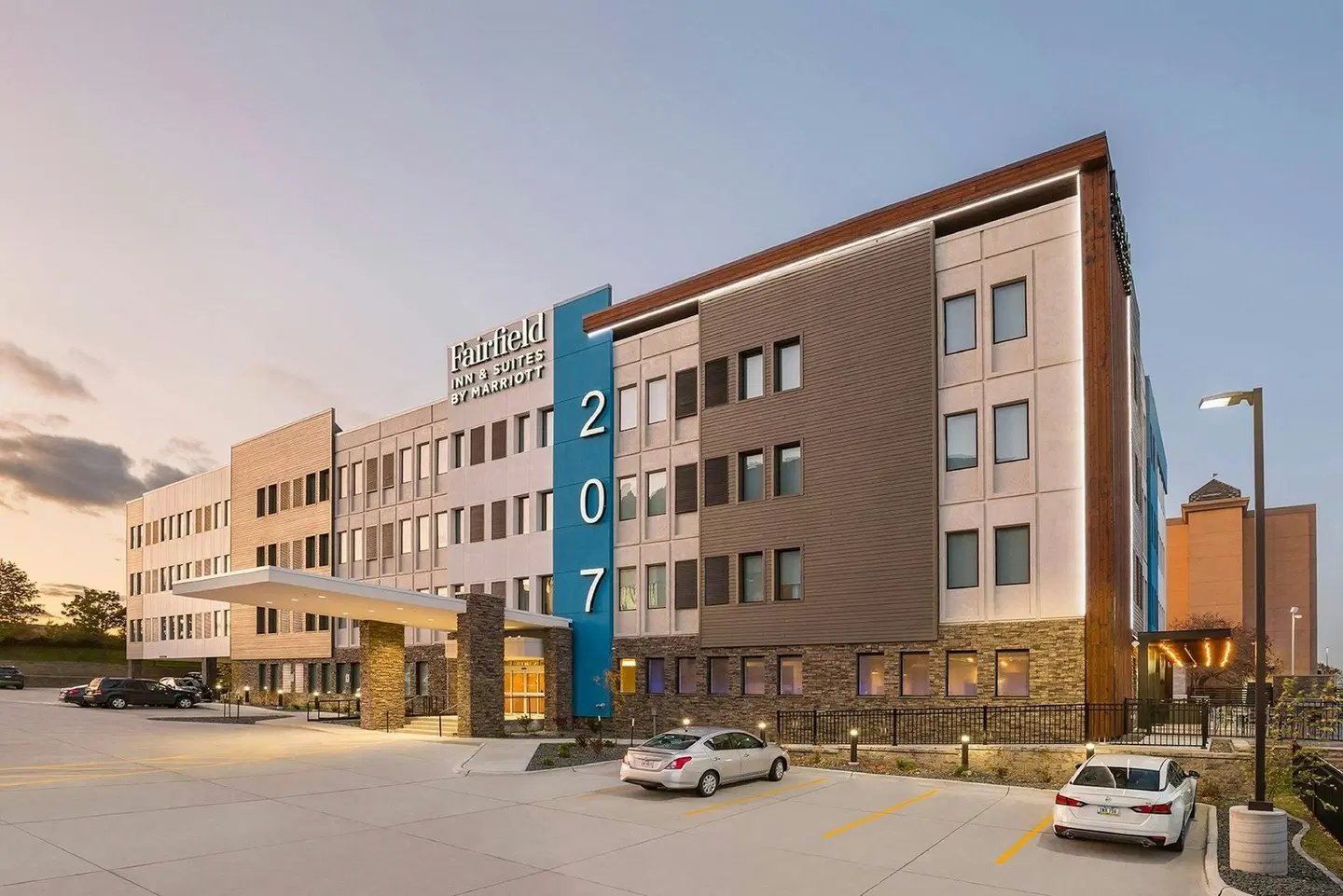 Fairfield by Marriott Inn & Suites Des Moines Downtown EXTERIOR