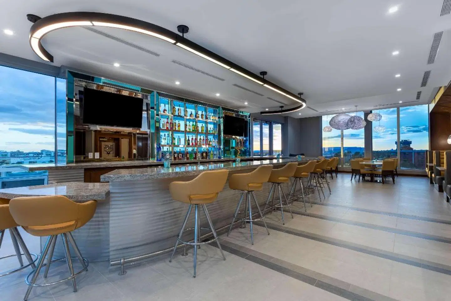 Wyndham Garden Miami International Airport Bar