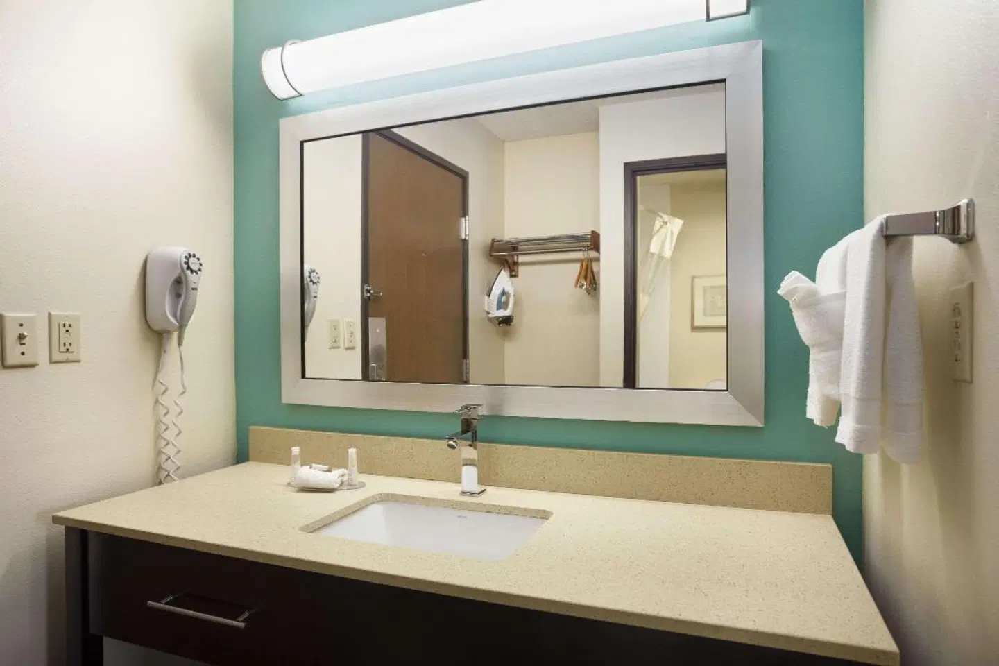 Baymont by Wyndham Fort Smith Badezimmer
