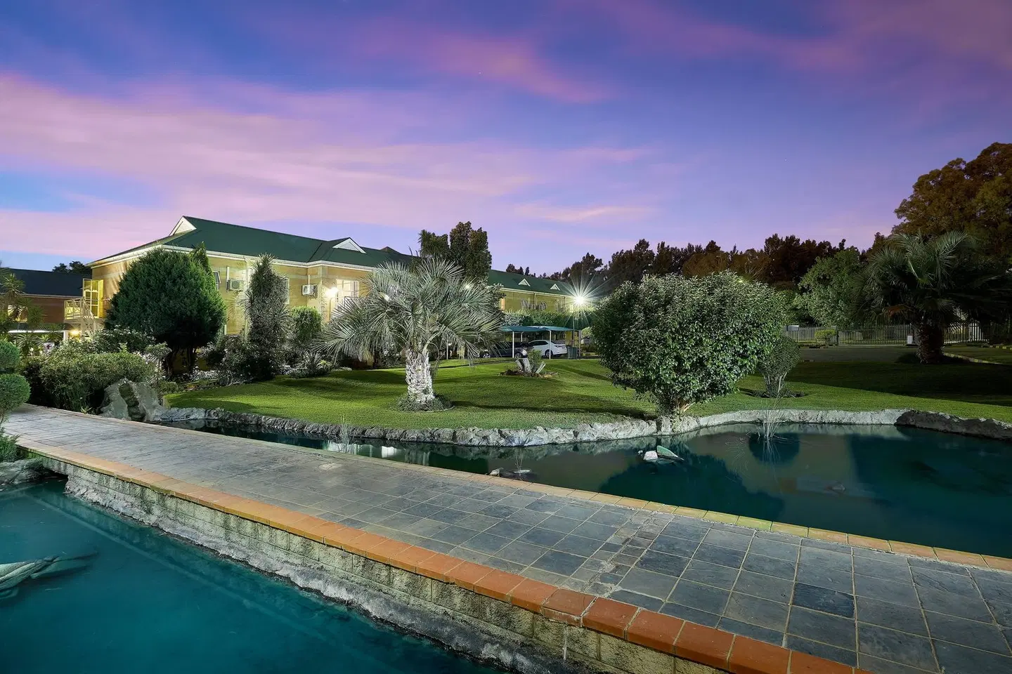 Protea Hotel by Marriott Klerksdorp OUTDOOR_POOL