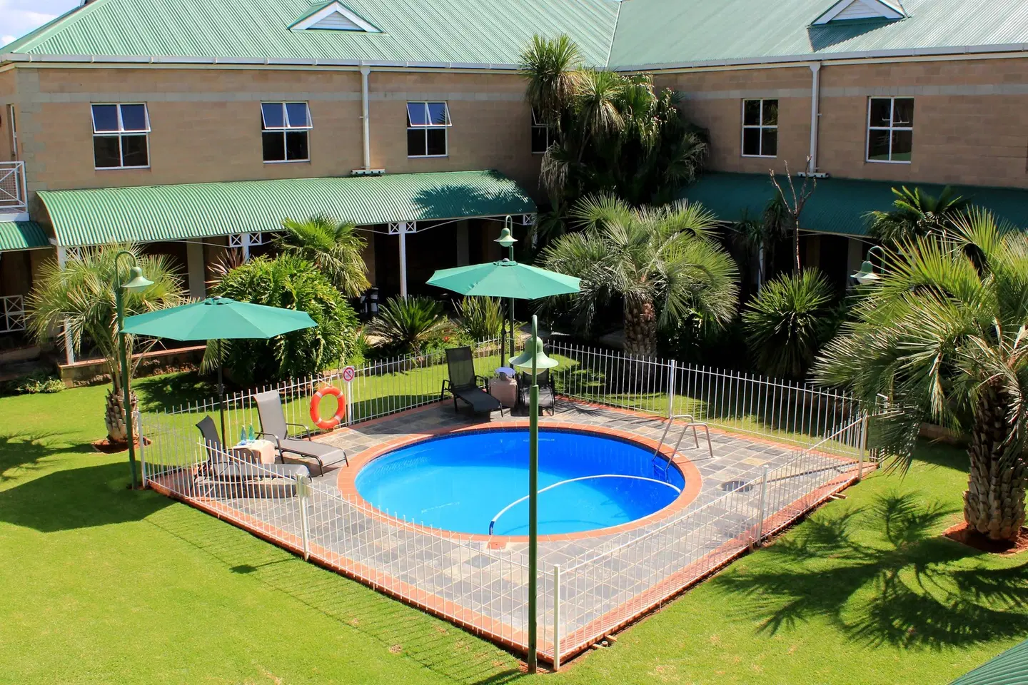 Protea Hotel by Marriott Klerksdorp EXTERIOR