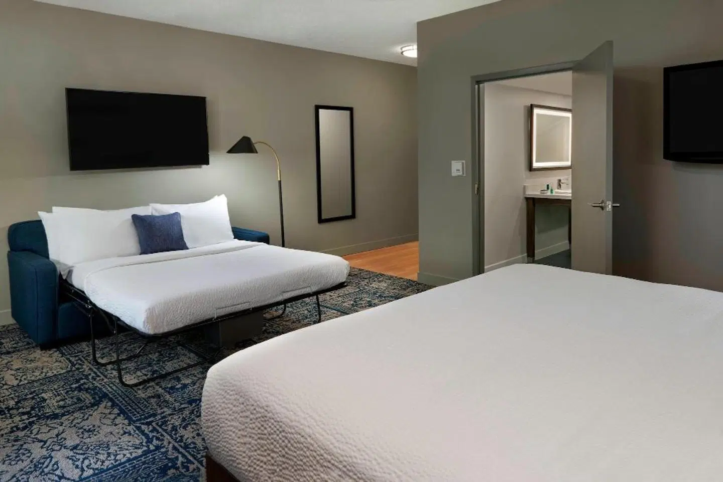 Four Points by Sheraton Toronto Airport ROOM_EXAMPLE