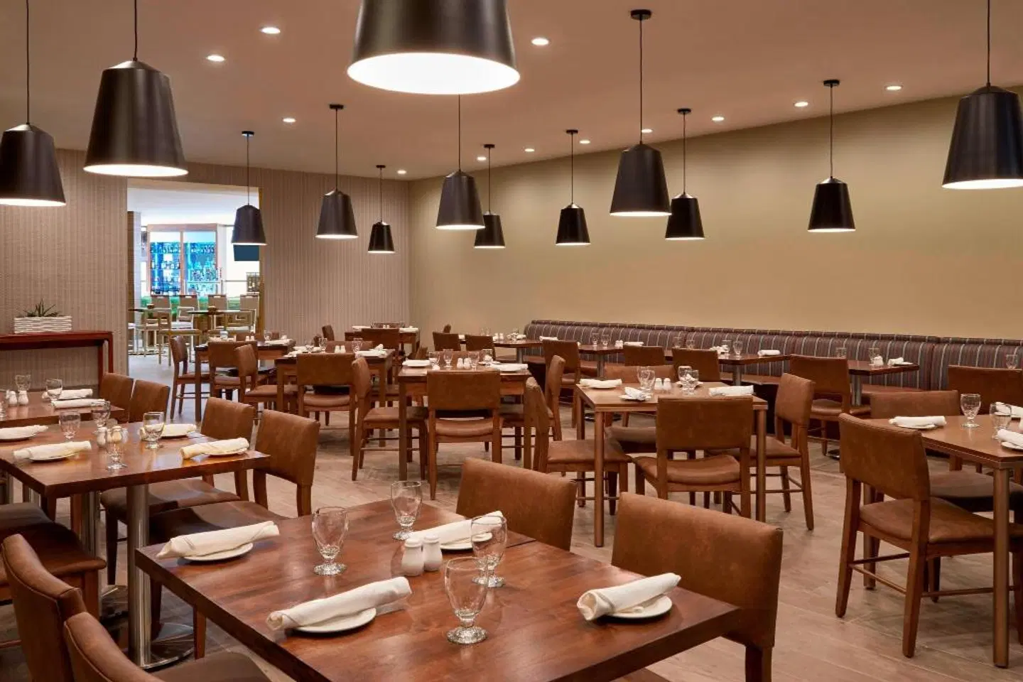 Four Points by Sheraton Toronto Airport Restaurant