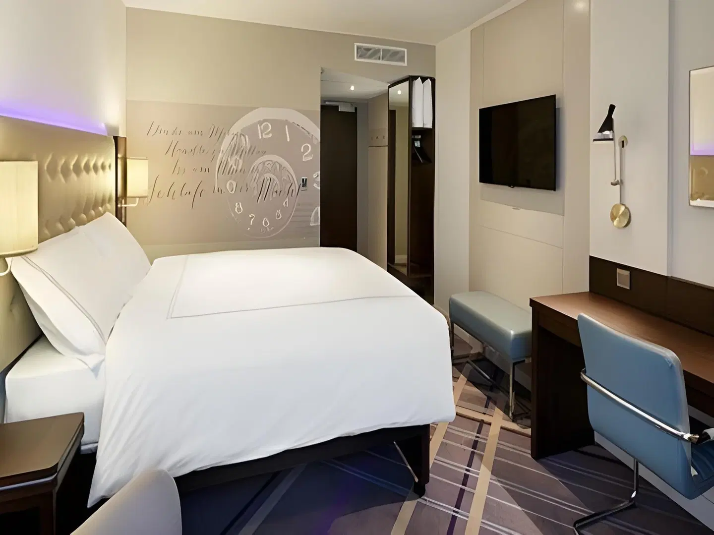 Premier Inn Wiesbaden City Centre ROOM_EXAMPLE