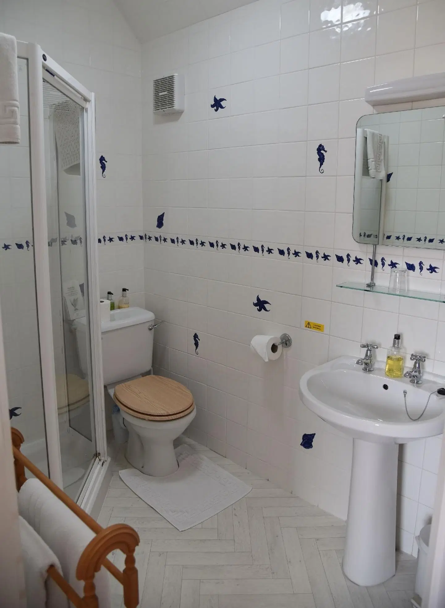 Lower Bryanston Farm Badezimmer