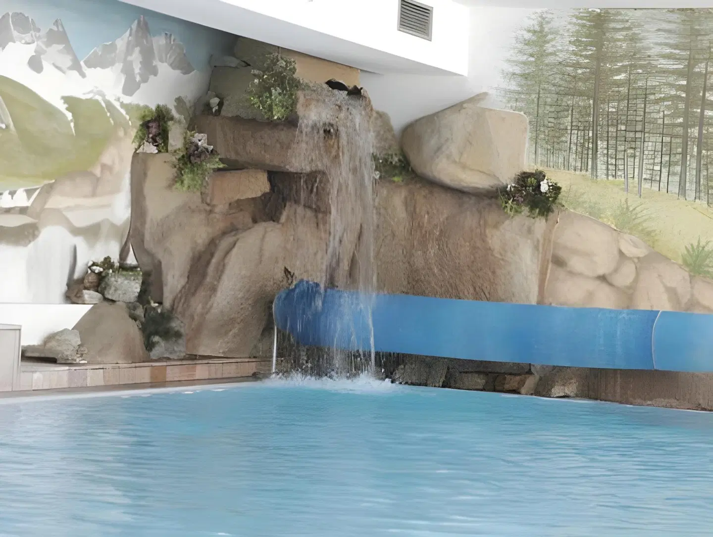 Hotel Bucaneve Hallenbad