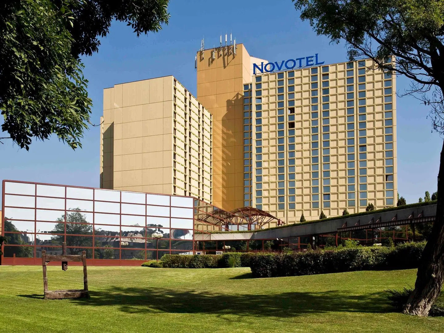 Novotel Budapest City EXTERIOR