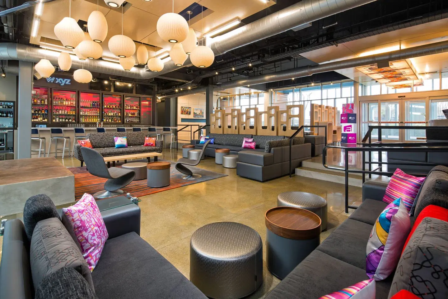 Aloft by Marriott Louisville East Bar