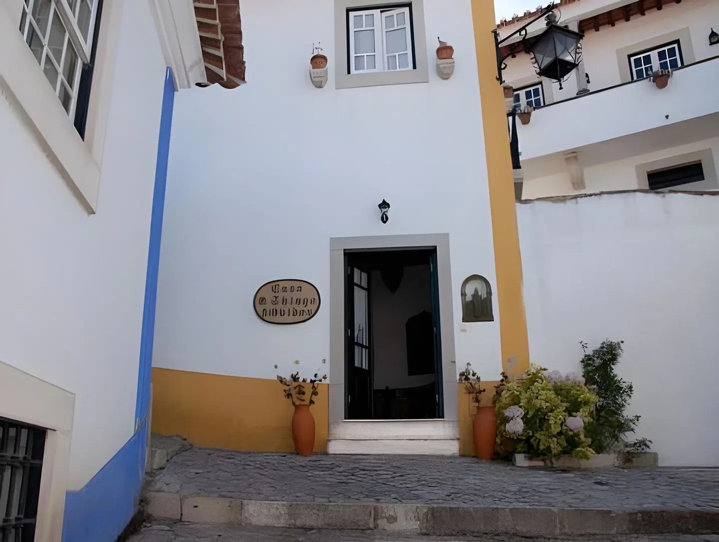 Casa de S. Thiago d Obidos EXTERIOR