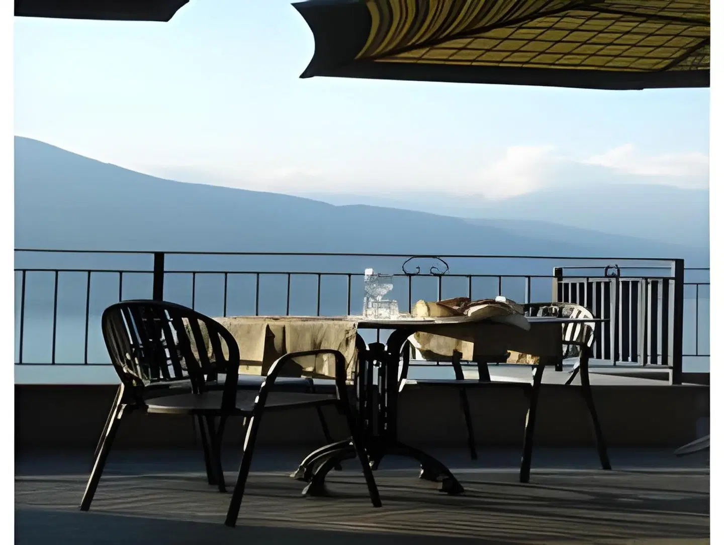 Crotto Di Gittana Terrasse