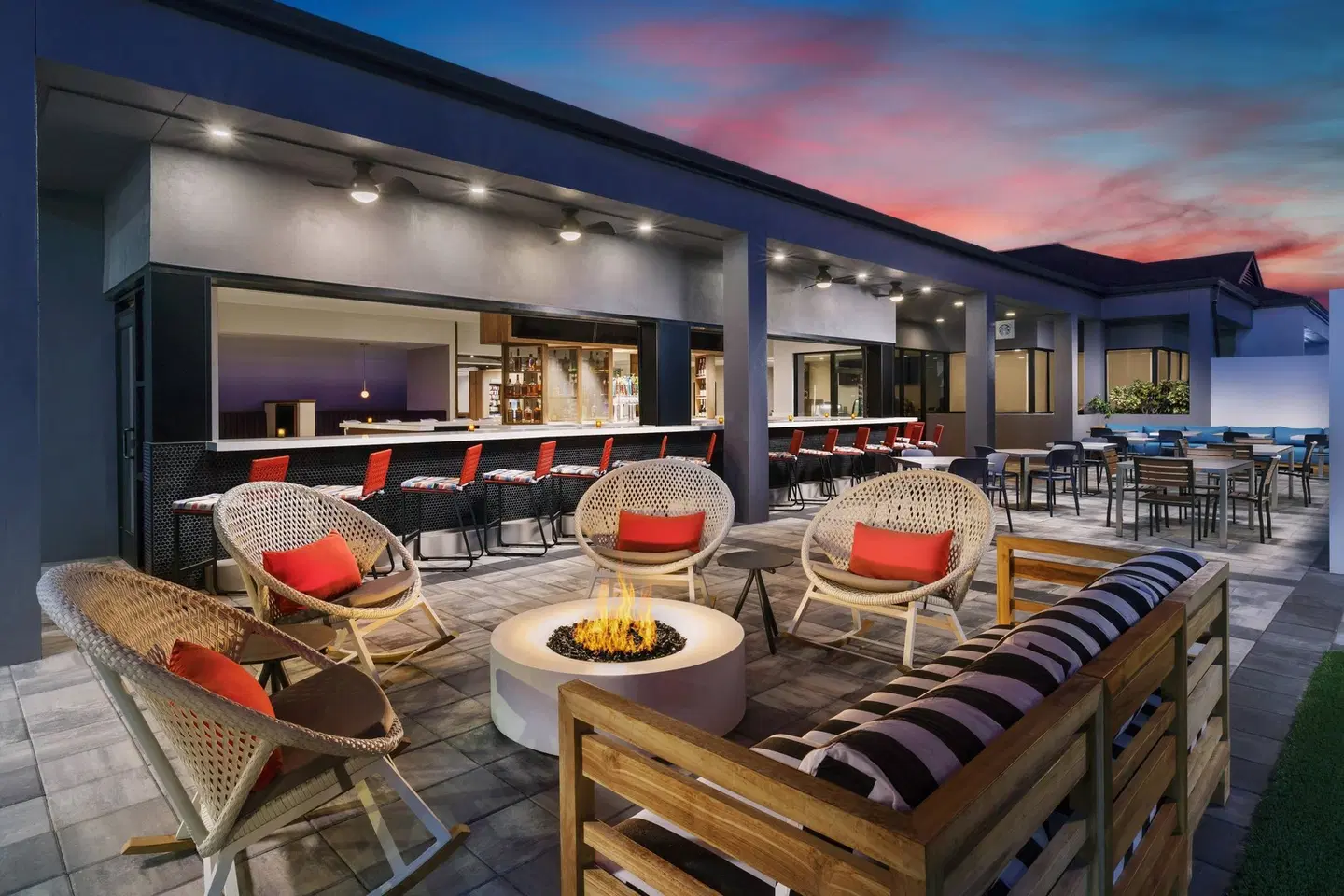 Courtyard by Marriott Orlando Lake Buena Vista at Vista Centre Bar