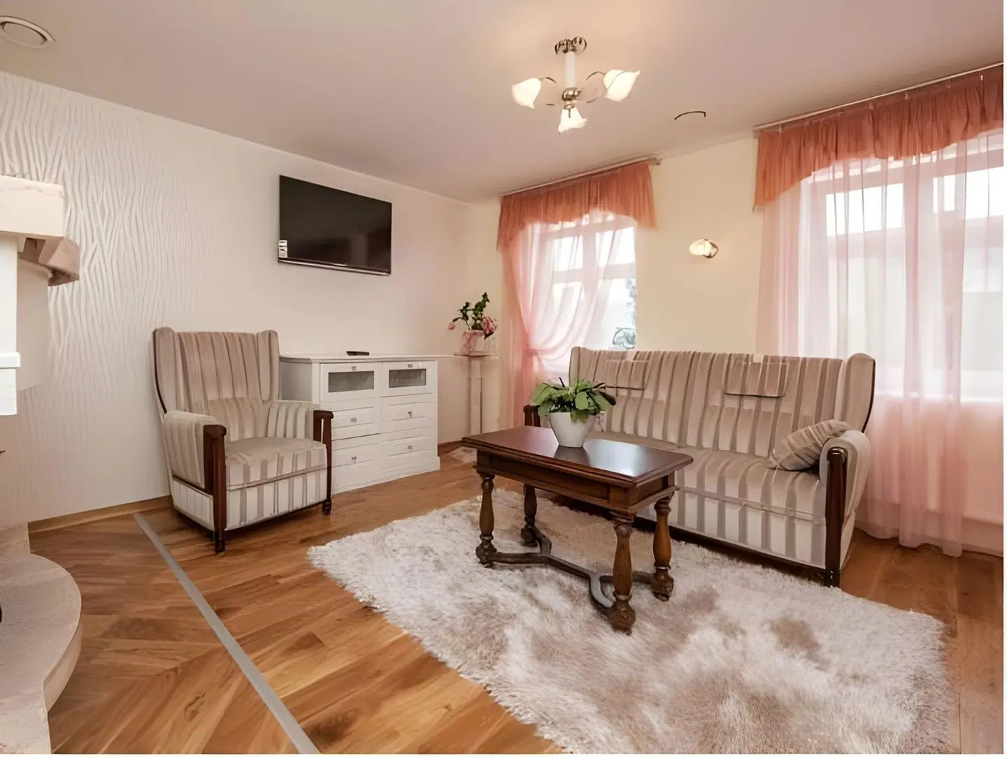 Embrace Guestrooms & Apartments LOUNGE_LOBBY