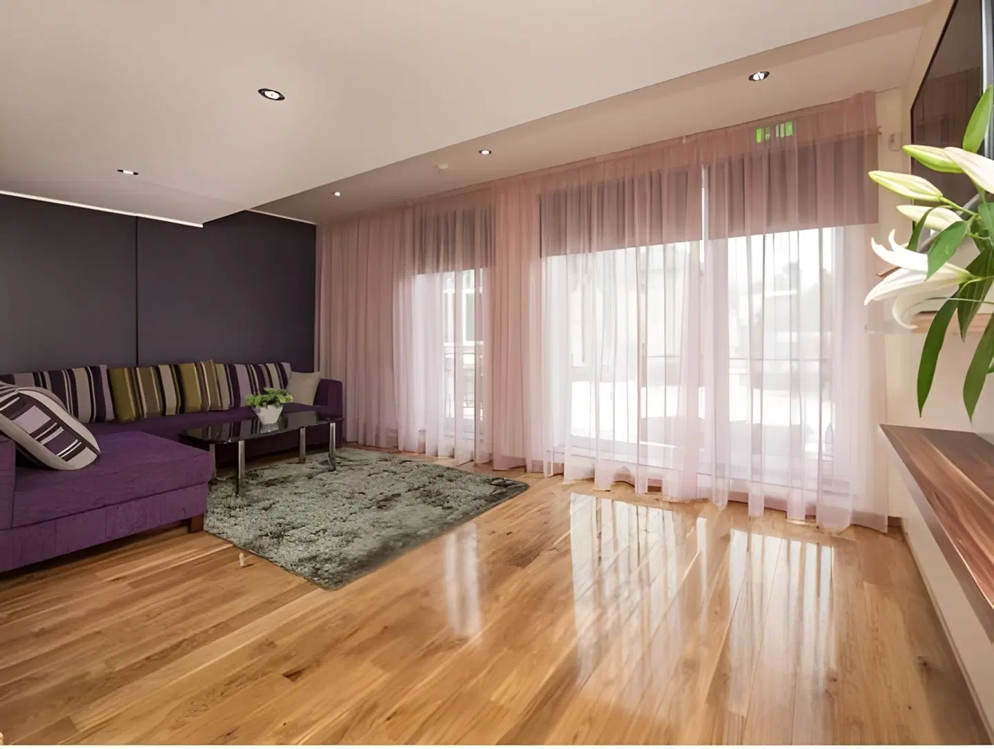 Embrace Guestrooms & Apartments ROOM_EXAMPLE