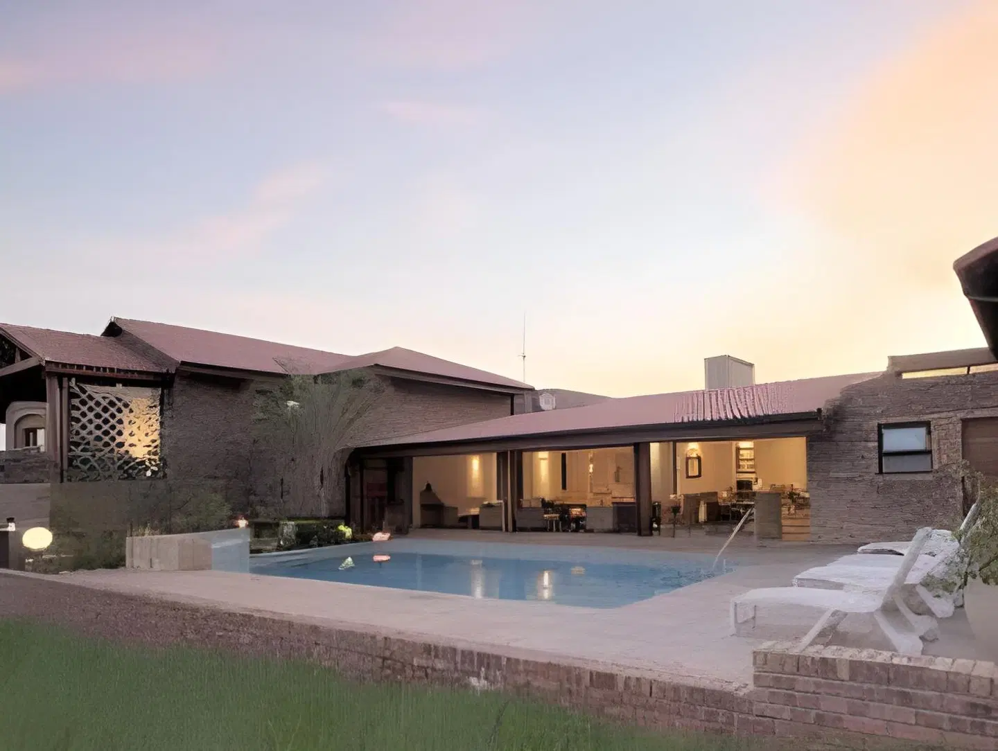 Schneider's Guest House OUTDOOR_POOL