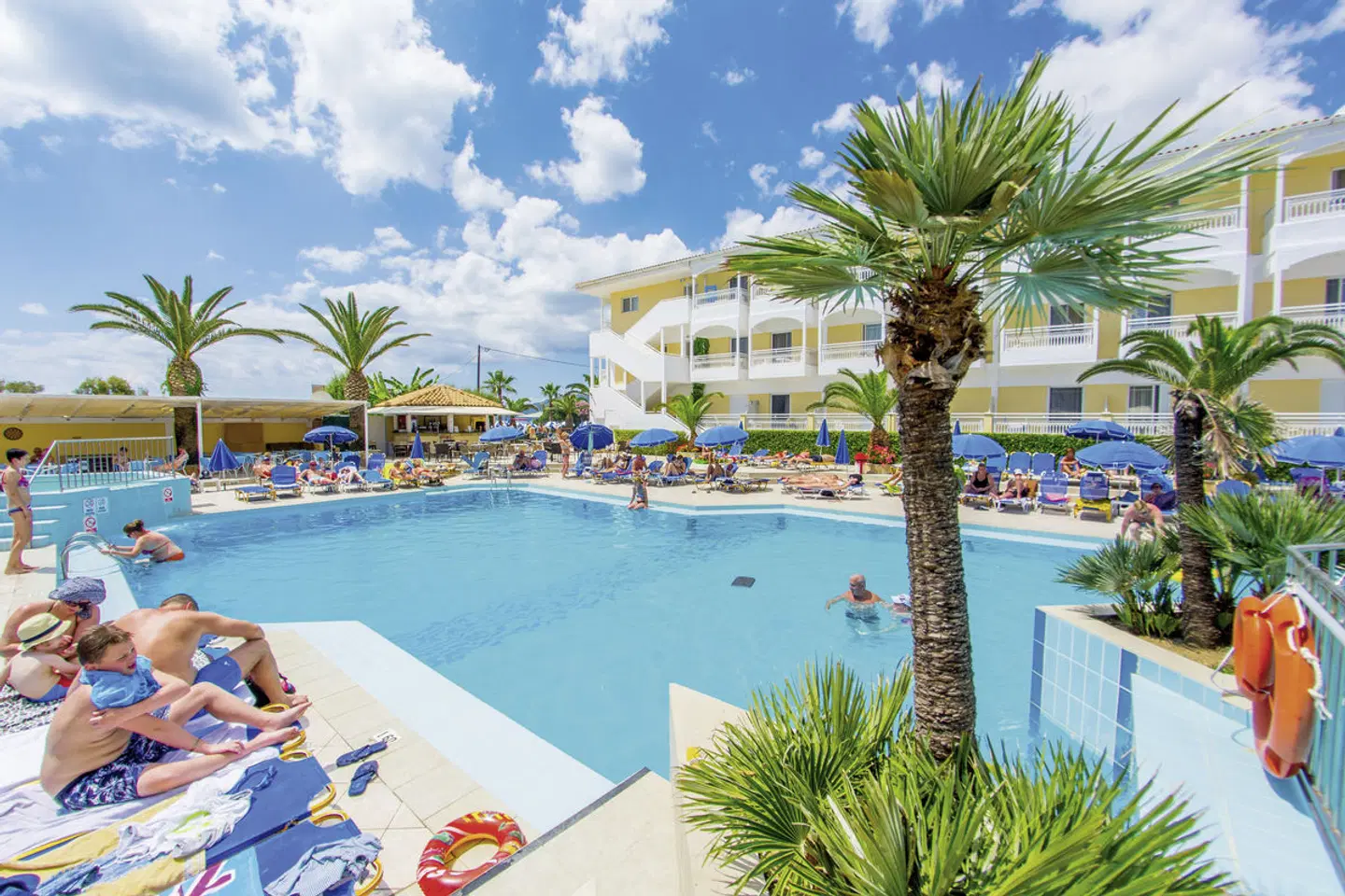 Poseidon Beach OUTDOOR_POOL