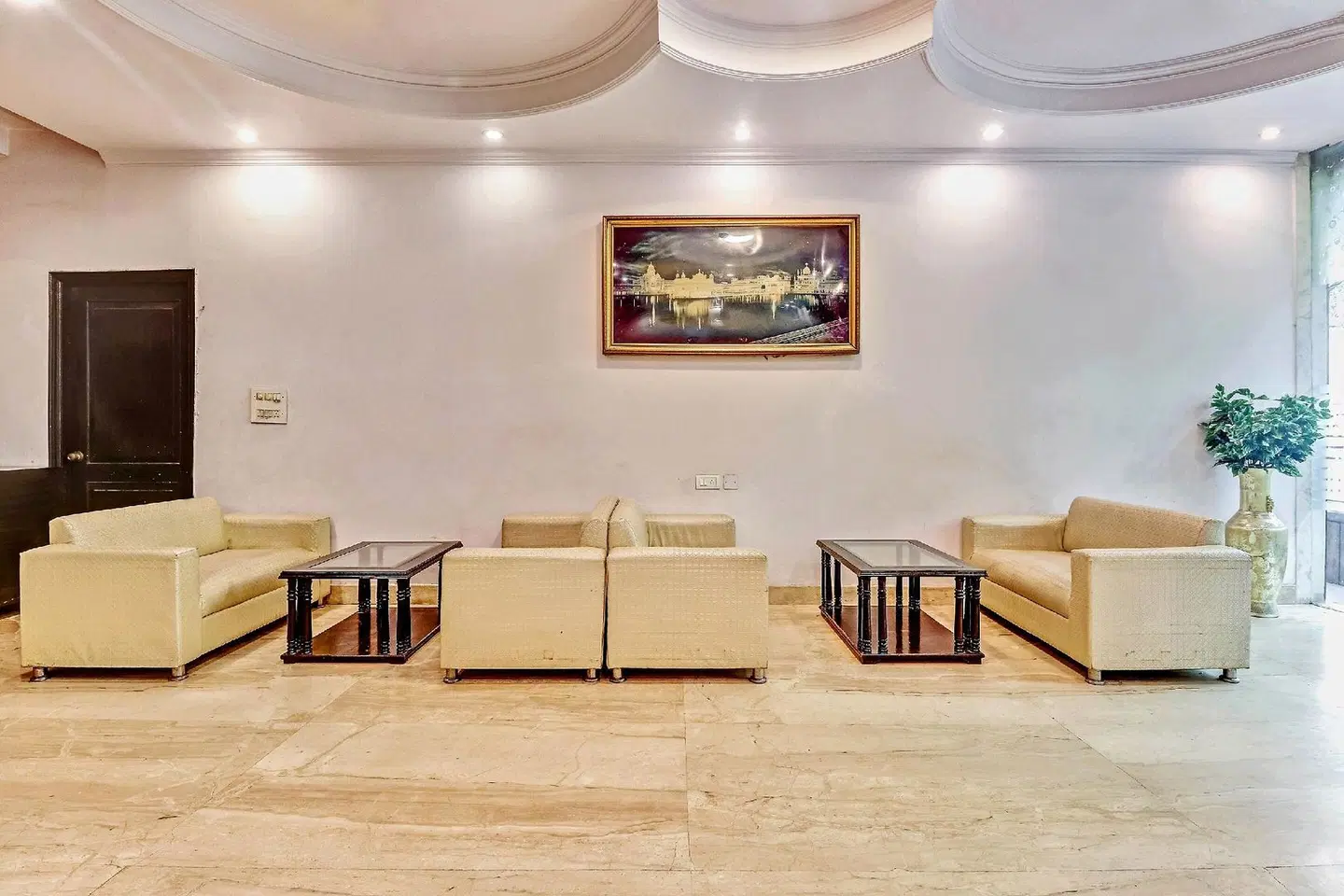 Grand Central LOUNGE_LOBBY