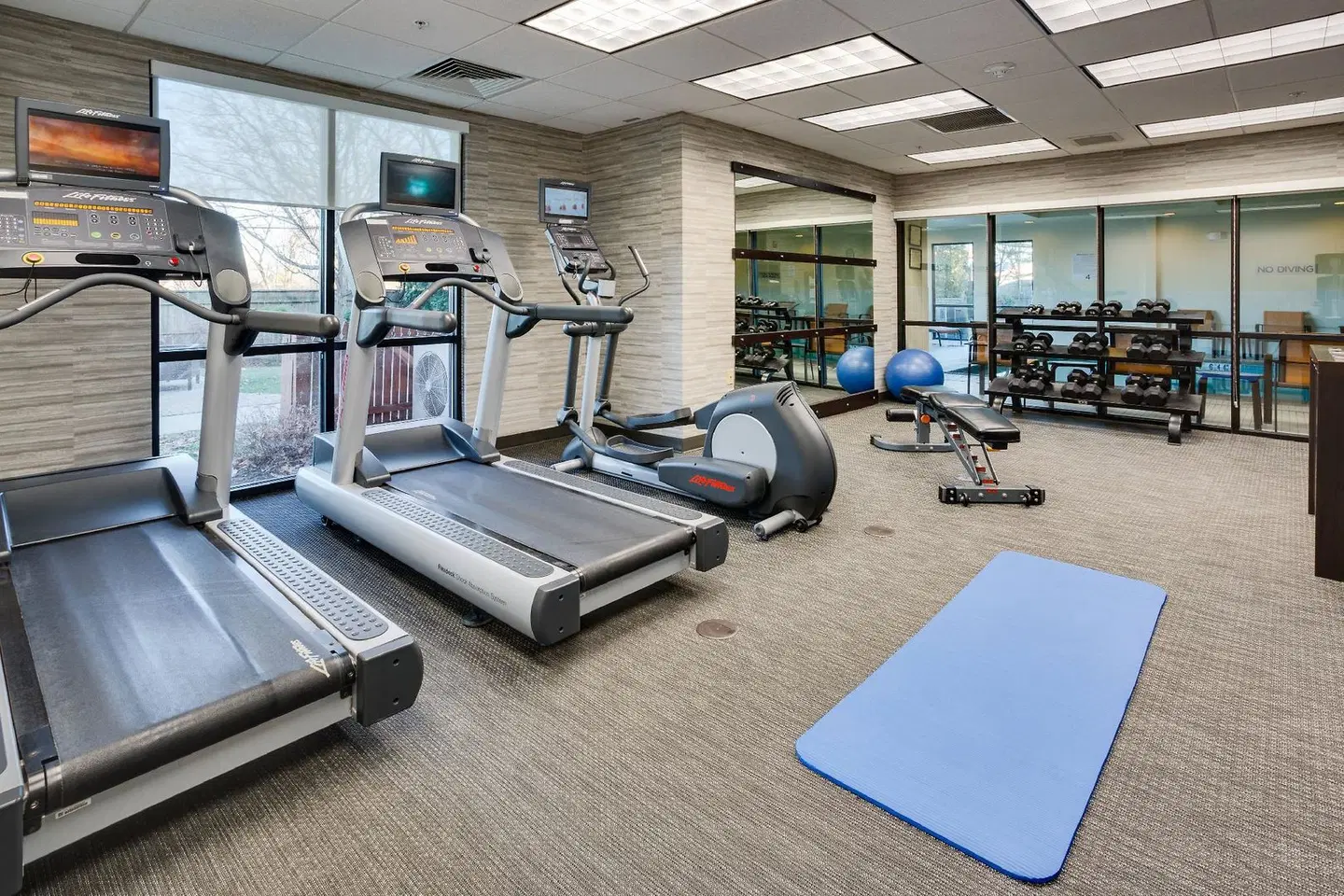 Courtyard by Marriott Providence Warwick SPORTS_AND_LEISURE