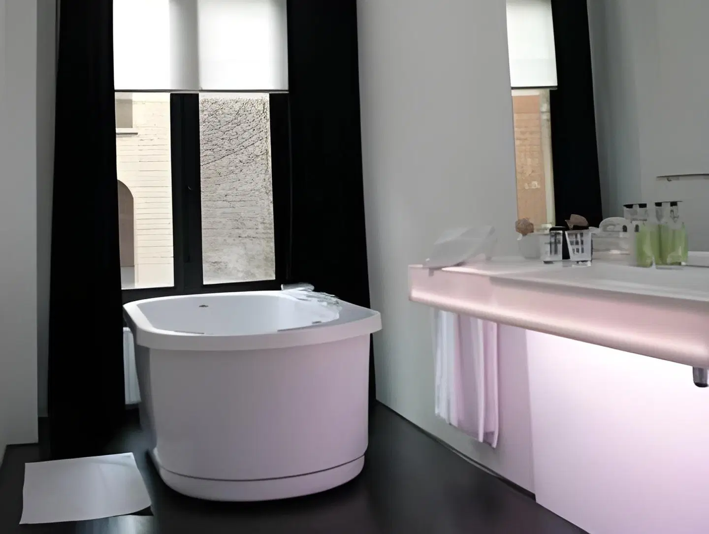 B&B Suites@FEEK Badezimmer