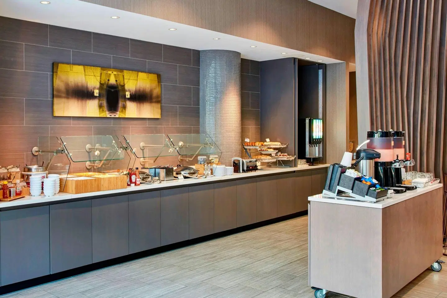 SpringHill Suites by Marriott Milwaukee Downtown Restaurant