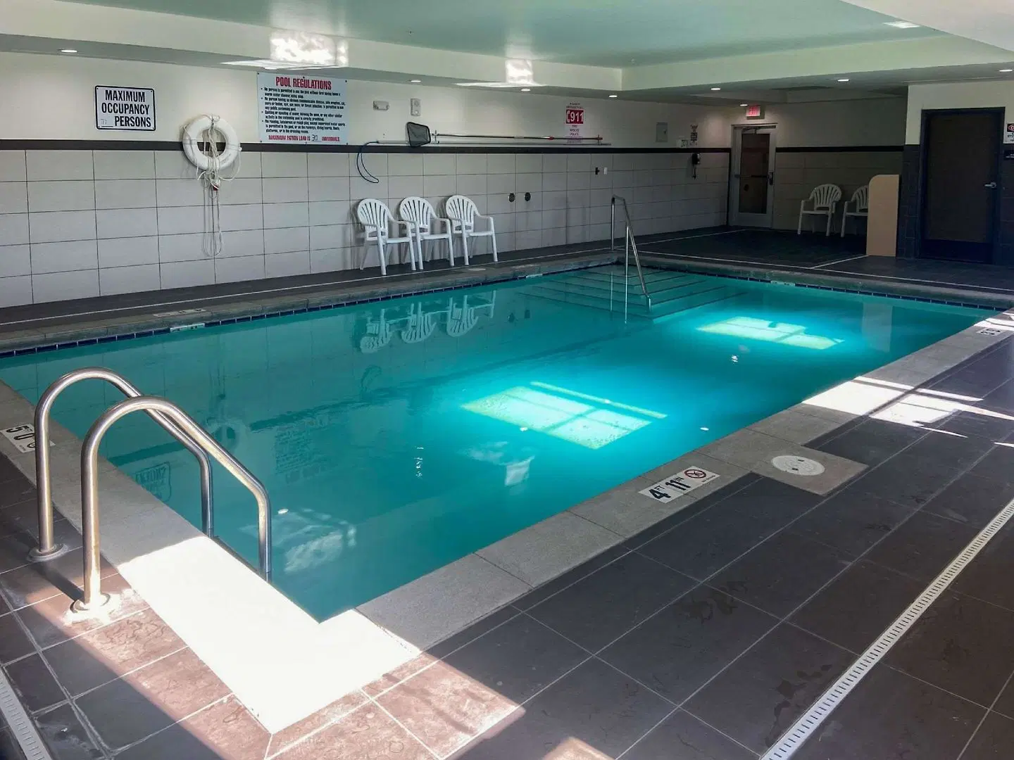 Comfort Suites West Omaha Hallenbad