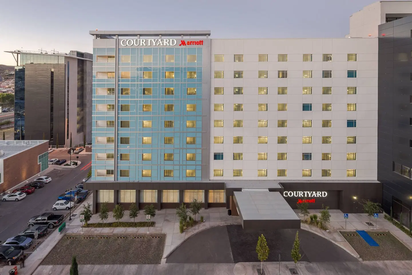 Courtyard by Marriott Chihuahua EXTERIOR