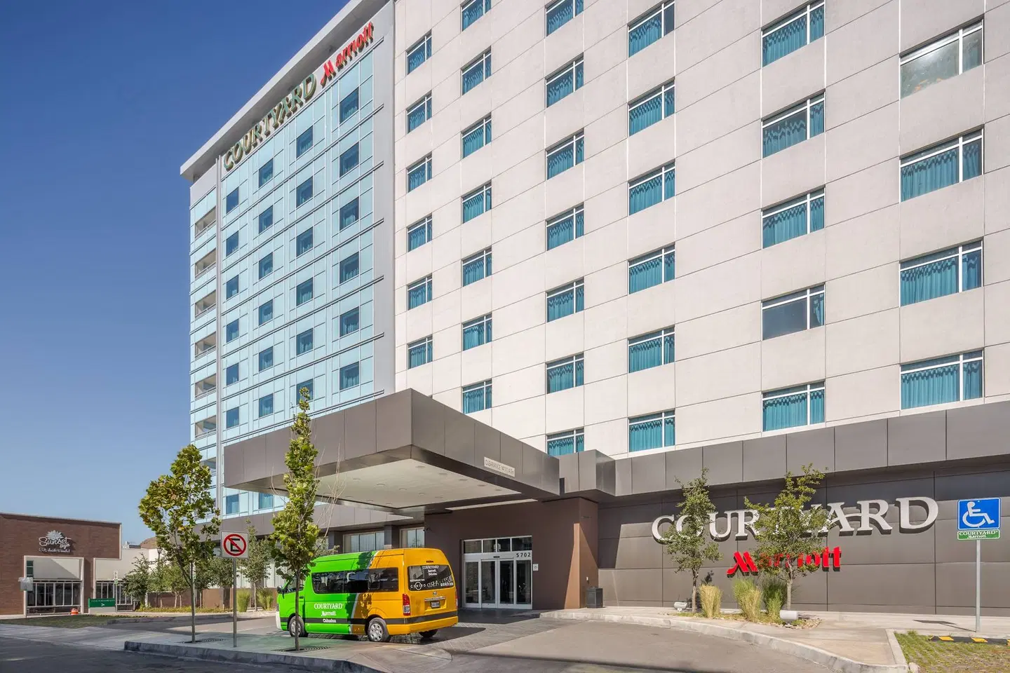 Courtyard by Marriott Chihuahua EXTERIOR