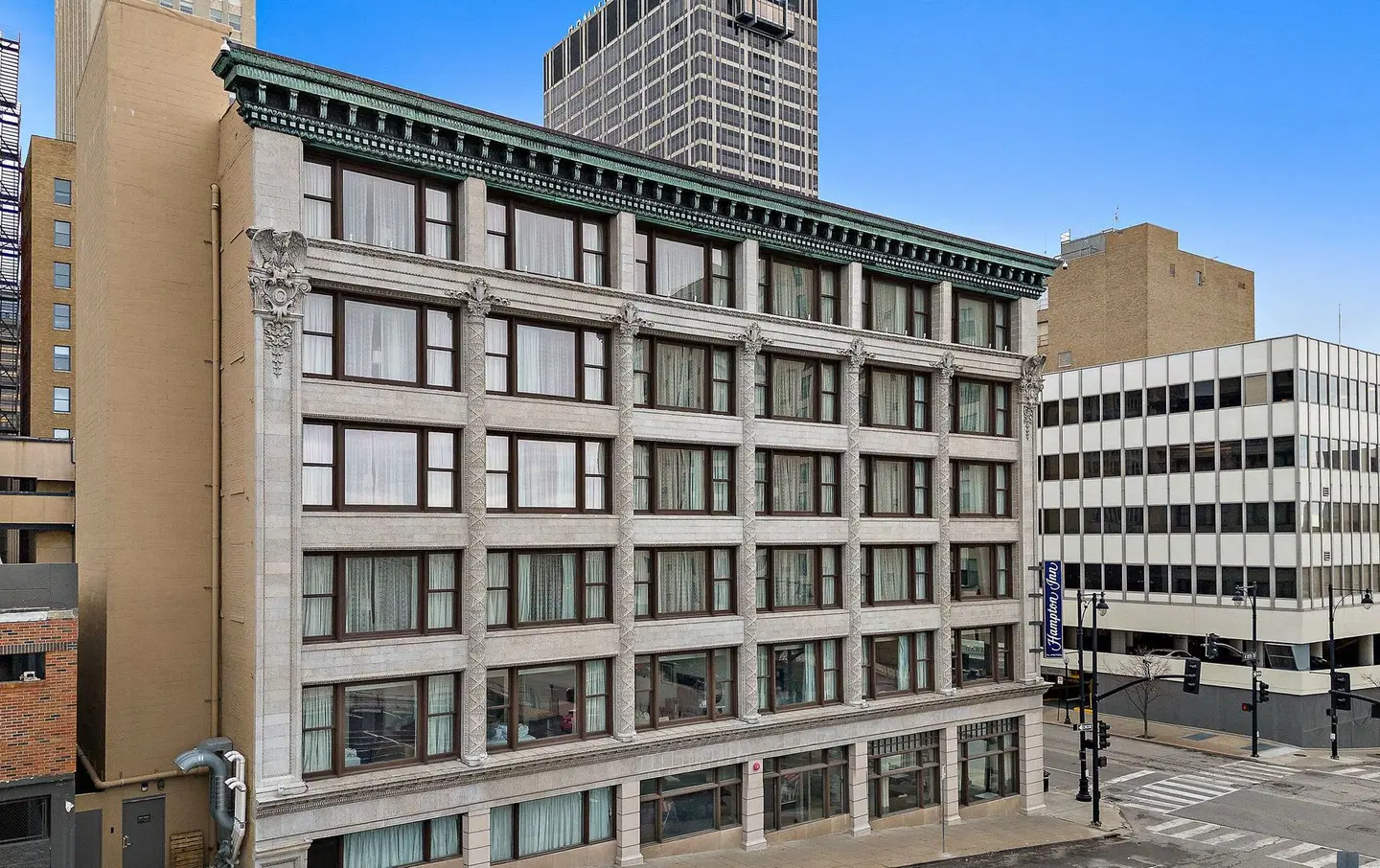 Hampton Inn Kansas City/Downtown Financial District EXTERIOR