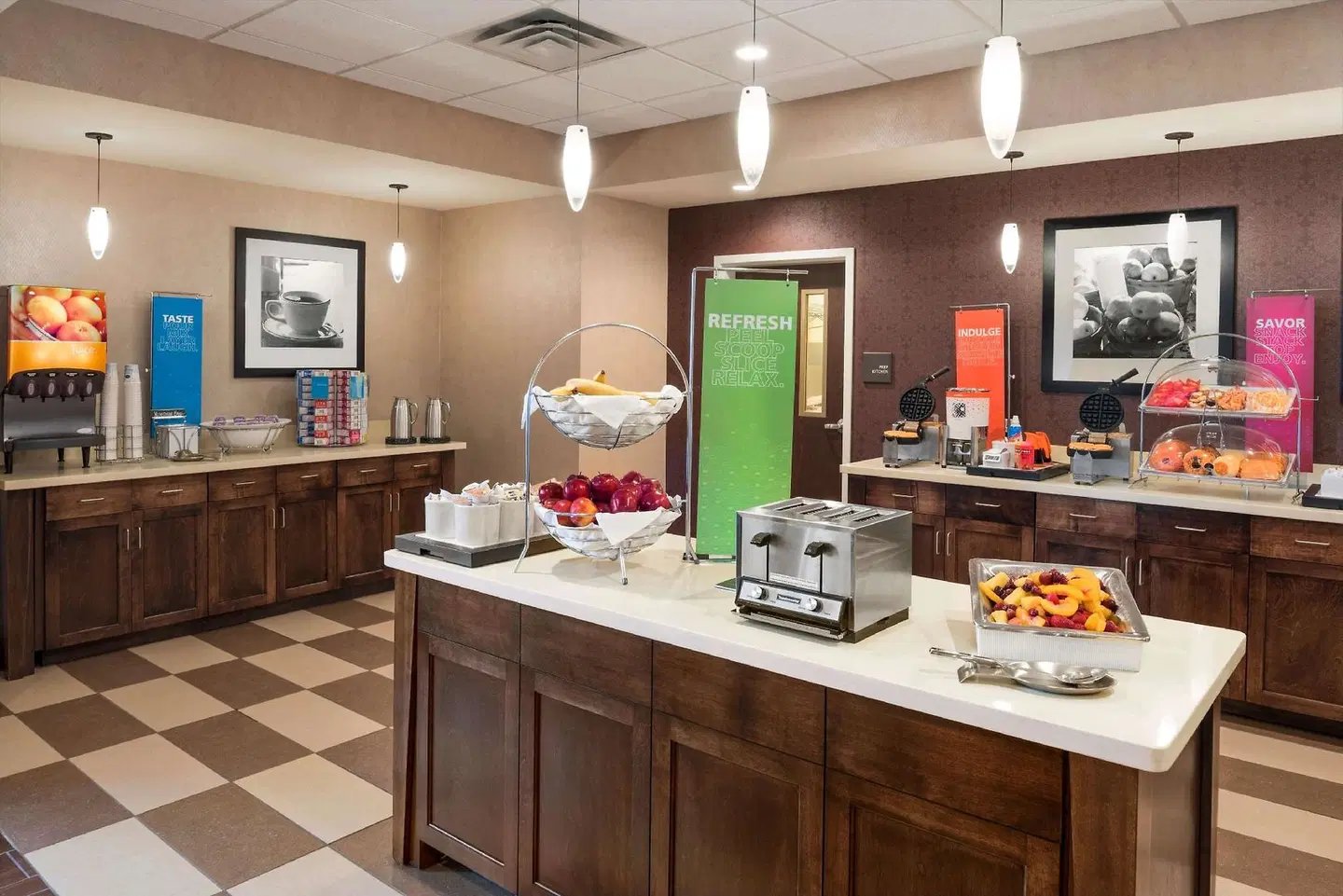 Hampton Inn Lincoln Airport Restaurant