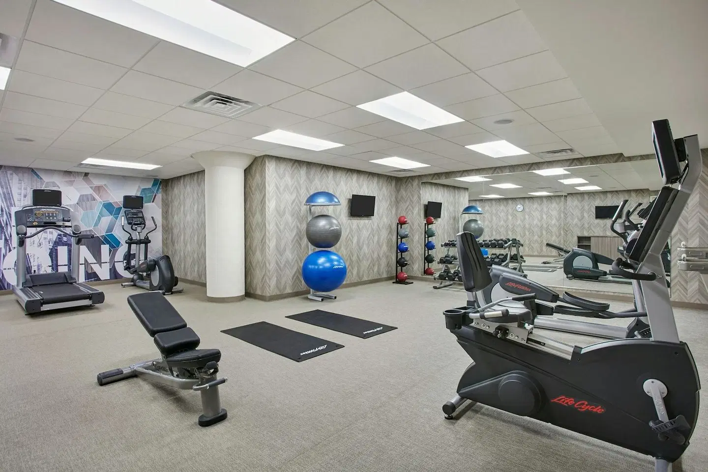 SpringHill Suites by Marriott Milwaukee Downtown SPORTS_AND_LEISURE