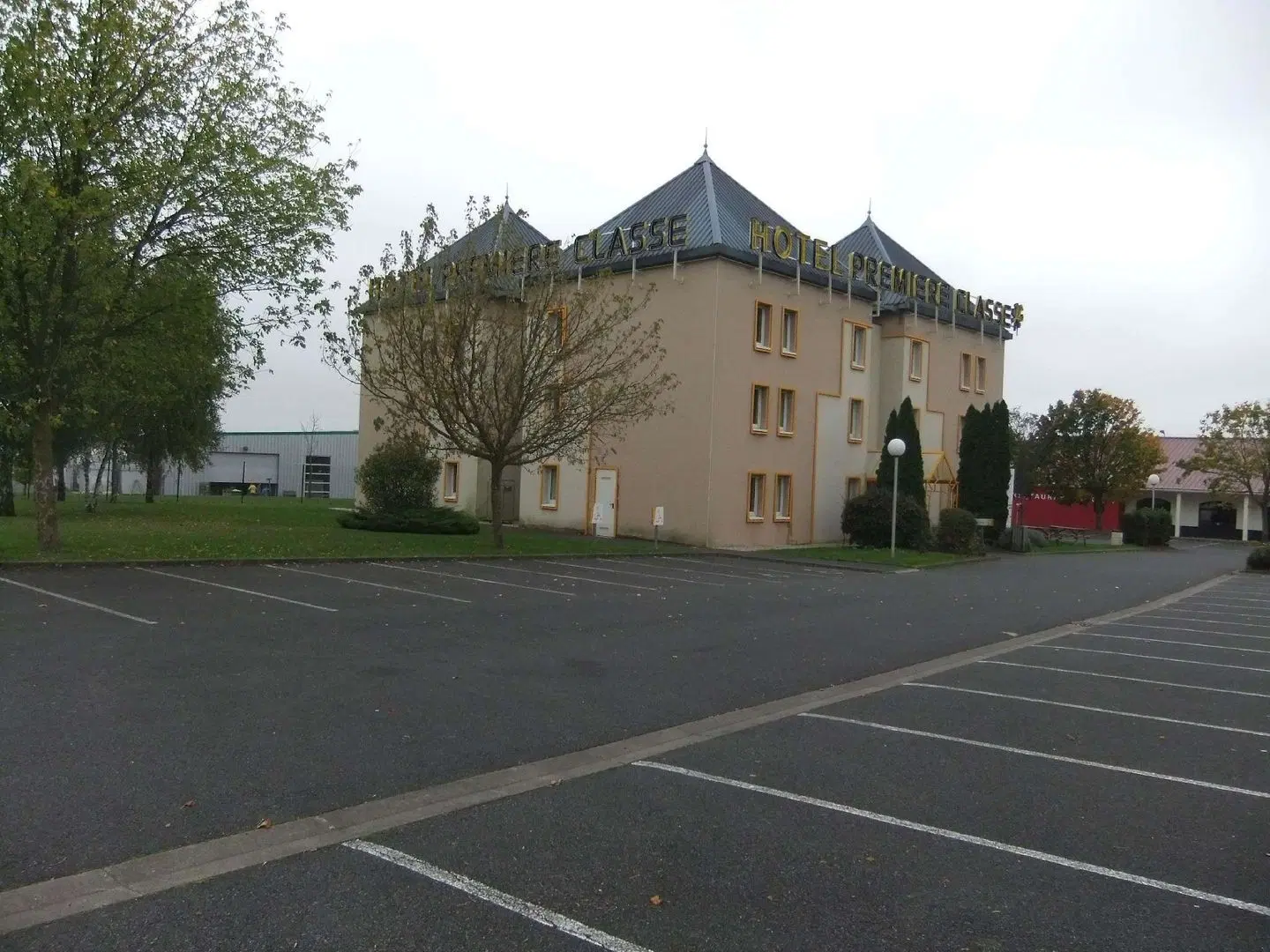 Premiere Classe Niort Est - Chauray EXTERIOR