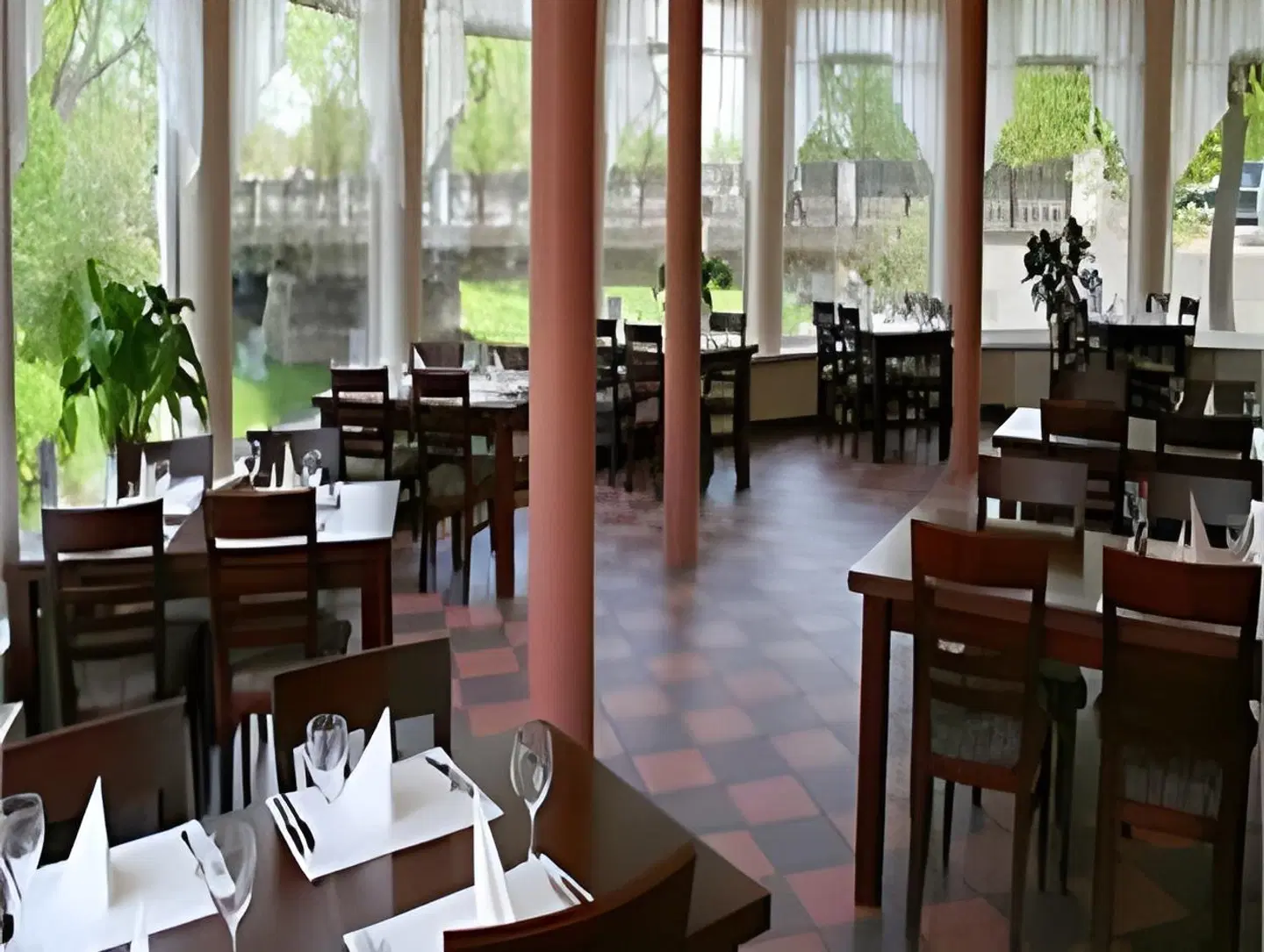 Kolonna Rezekne Restaurant