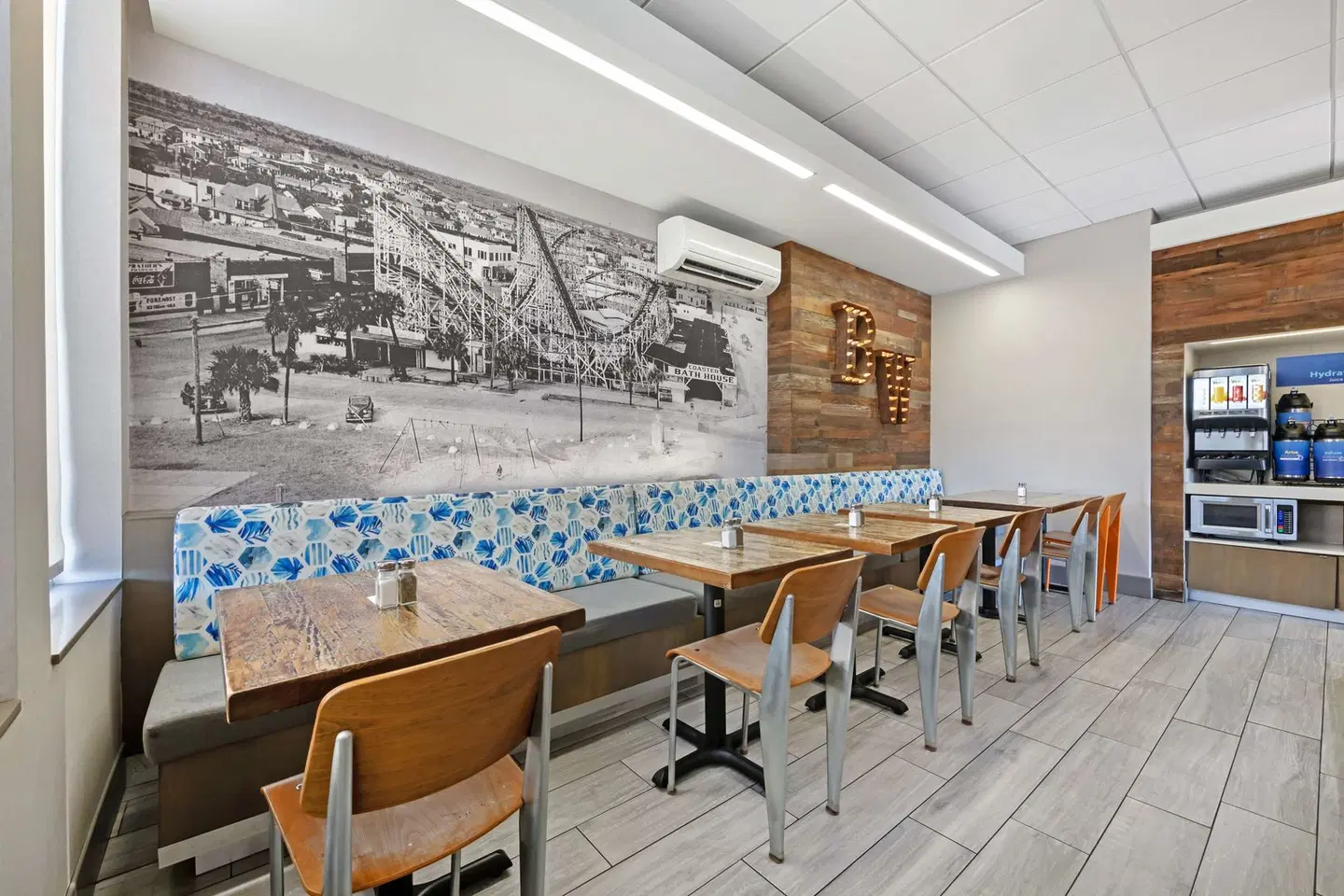 Best Western Oceanfront Bar