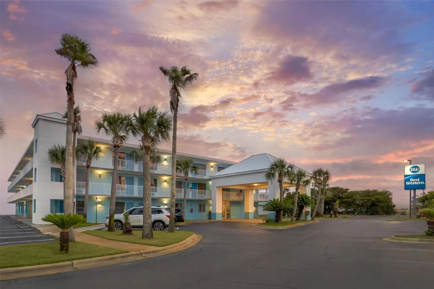 Best Western Navarre Waterfront EXTERIOR
