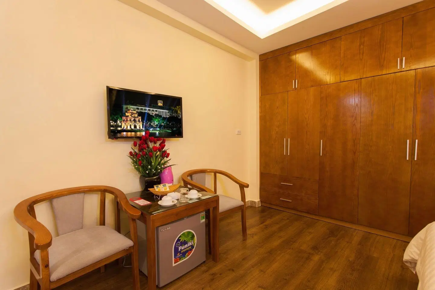 Queen Light Hotel ROOM_EXAMPLE