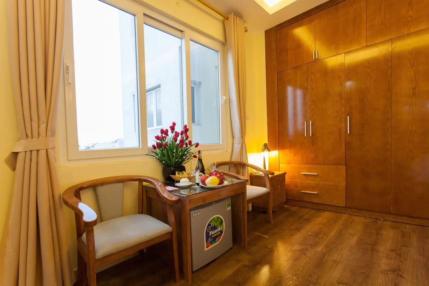 Queen Light Hotel ROOM_EXAMPLE