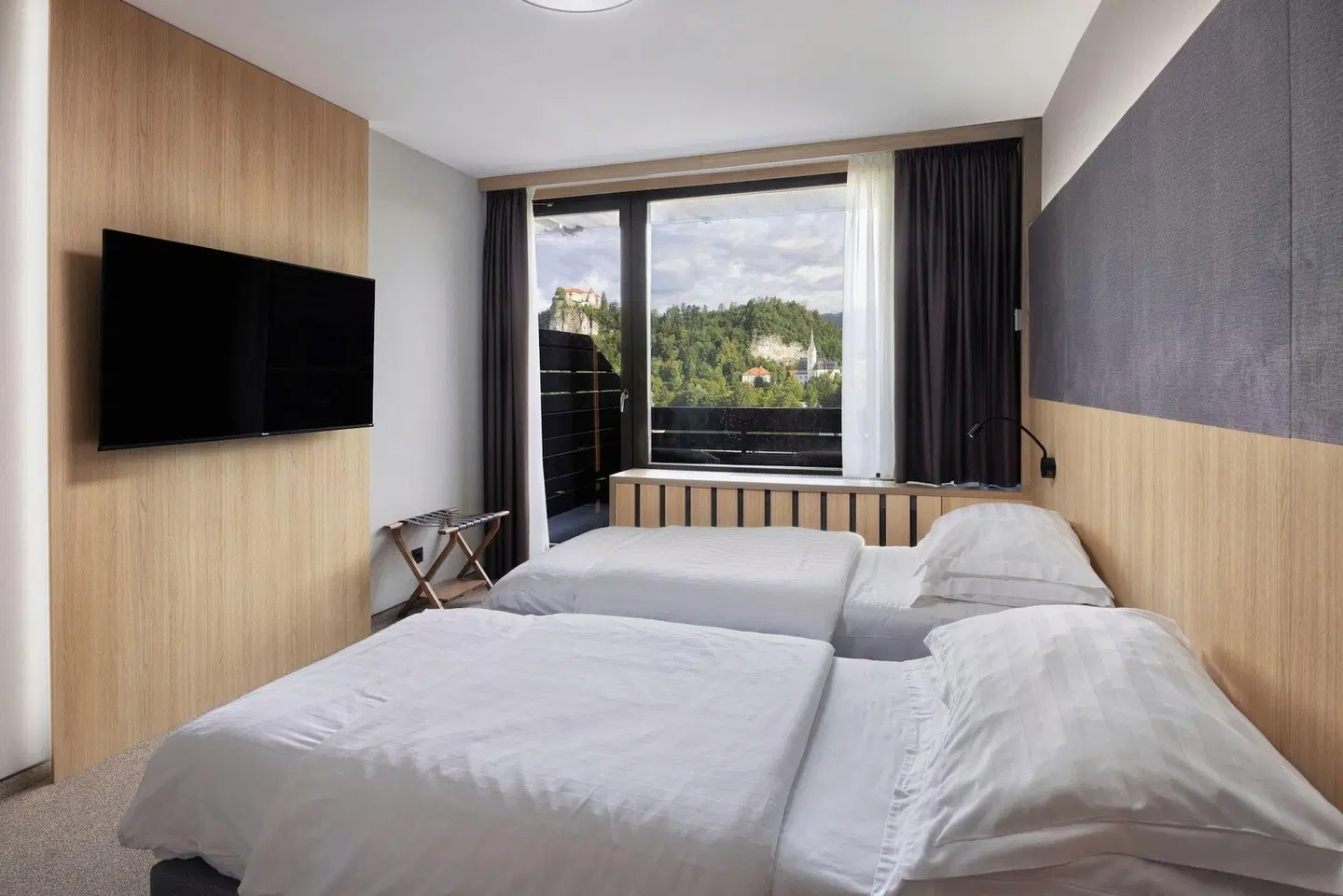 Kompas ROOM_EXAMPLE