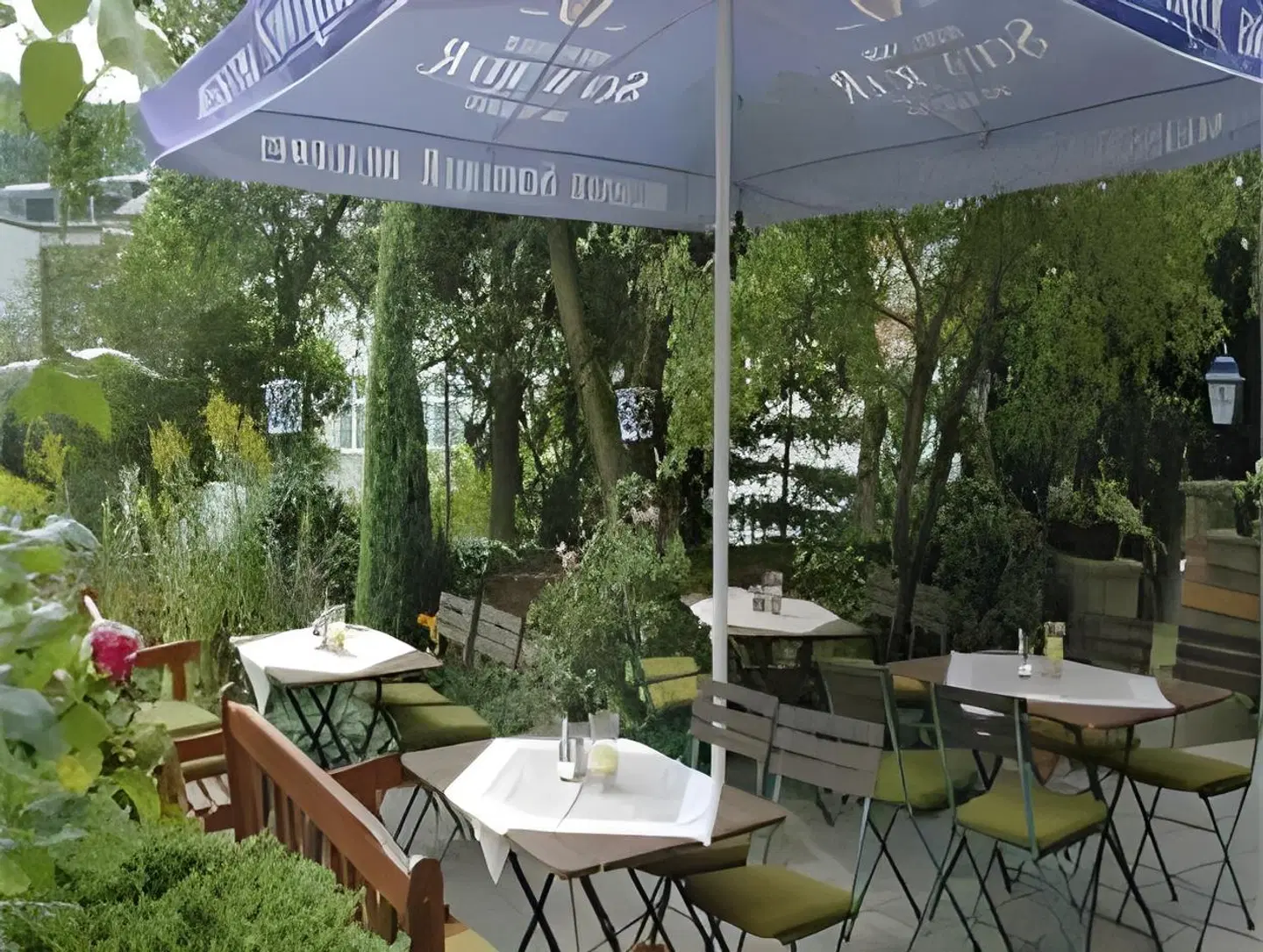 Schweizerhaus Terrasse
