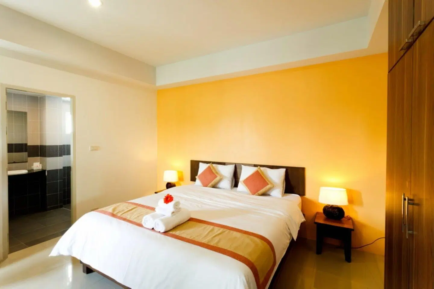 Cool Residence ROOM_EXAMPLE