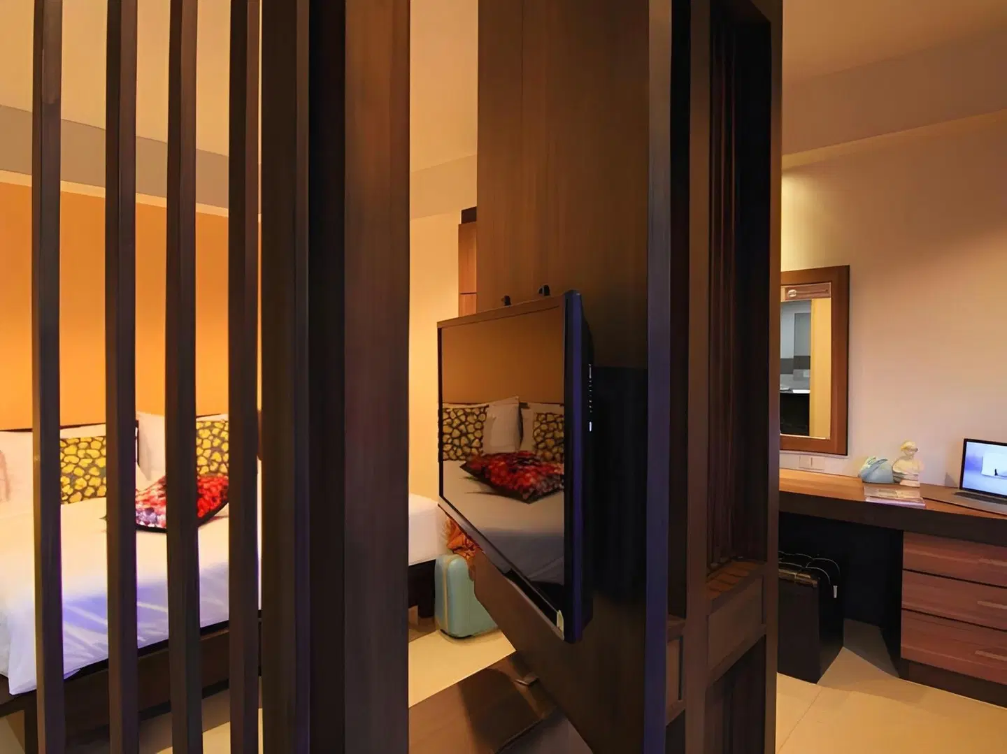 Cool Residence ROOM_EXAMPLE
