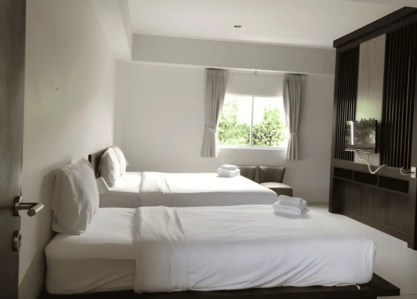 Cool Residence ROOM_EXAMPLE