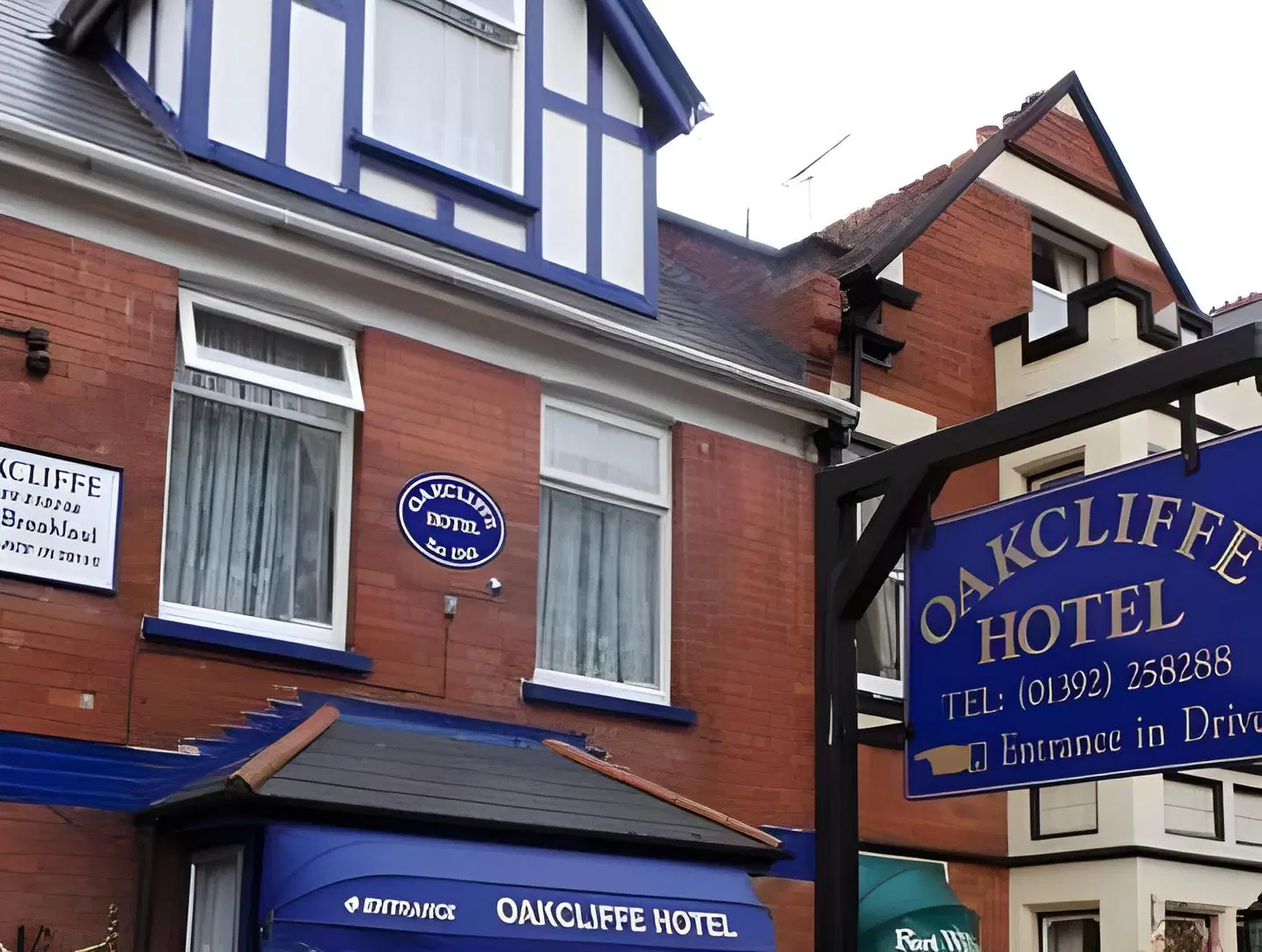 Oakcliffe Hotel EXTERIOR