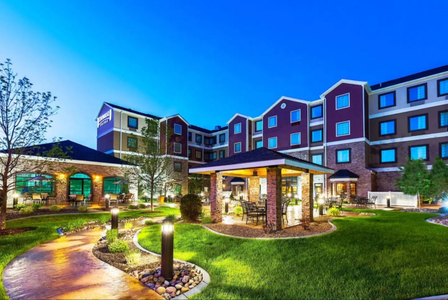 Staybridge Suites Bismarck by IHG EXTERIOR