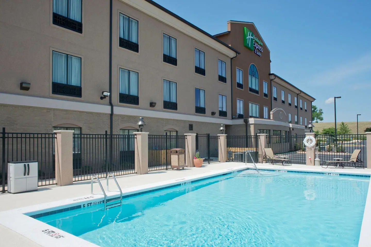 Holiday Inn Express & Suites Prattville South by IHG OUTDOOR_POOL