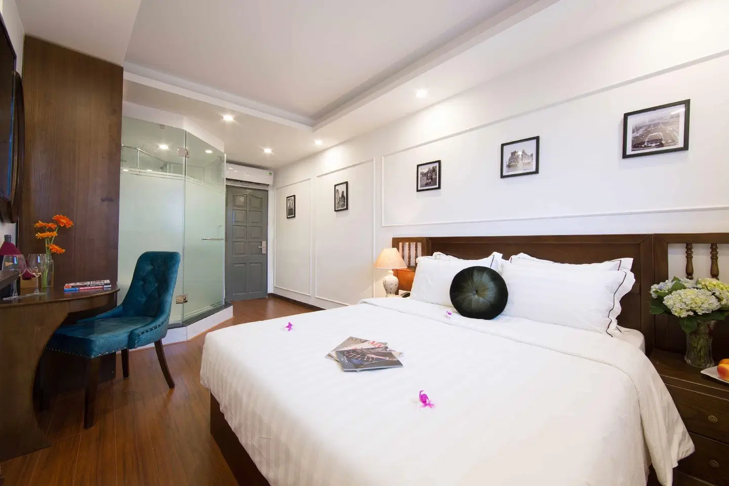 Ambassador Hanoi Hotel & Spa ROOM_EXAMPLE