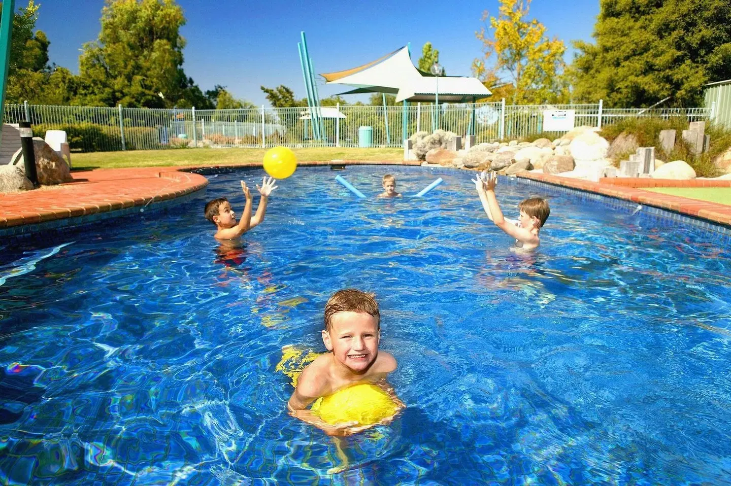 Club Mulwala Resort OUTDOOR_POOL