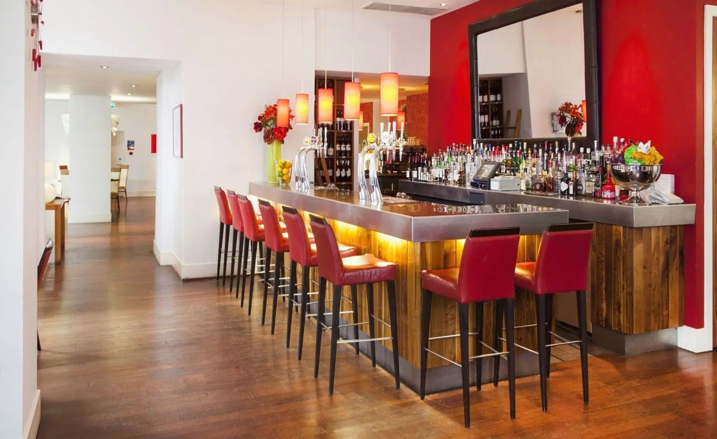 Lanes Hotel Bar