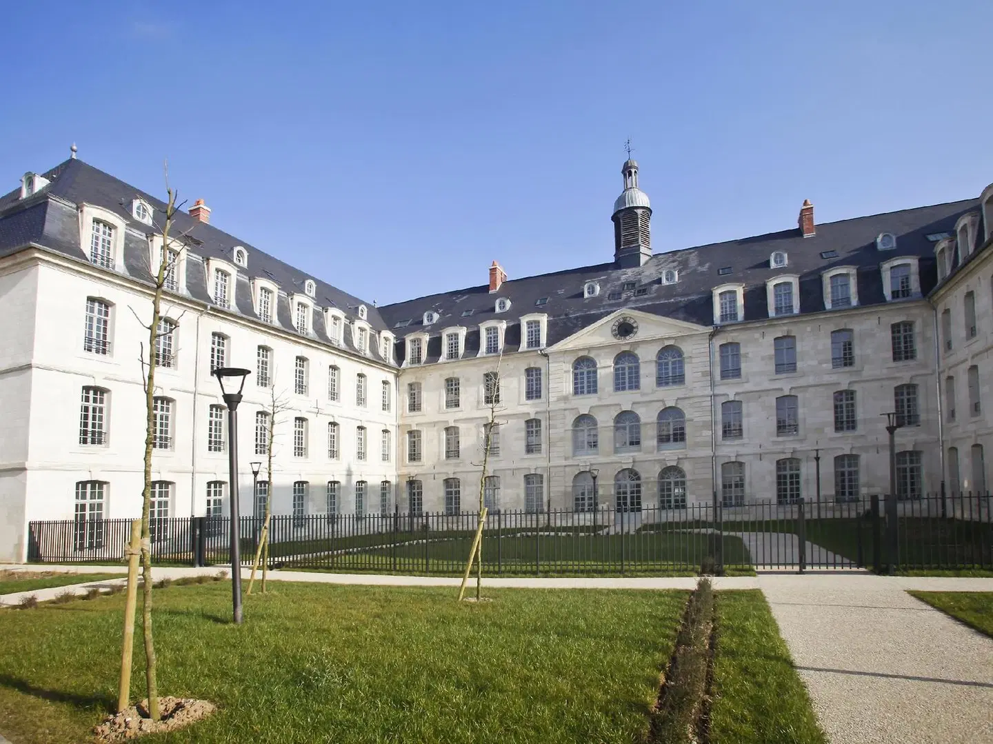 Appart'Hotel Odalys Blamont EXTERIOR